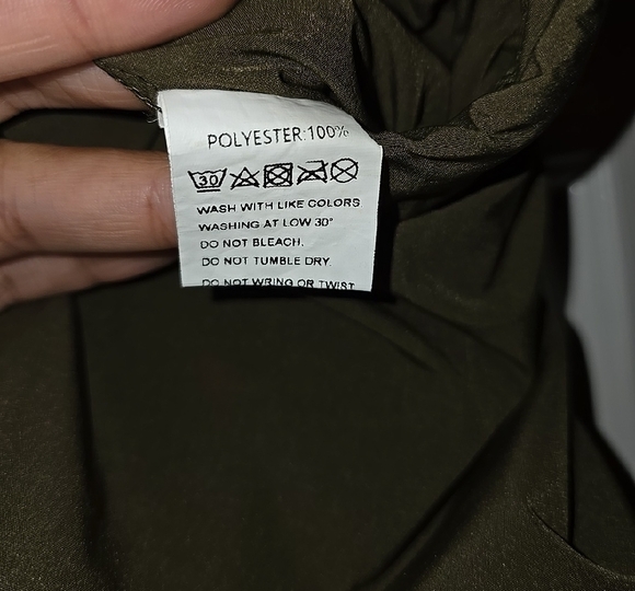 Women's Olive Cargo Pants - Picture 4 of 6